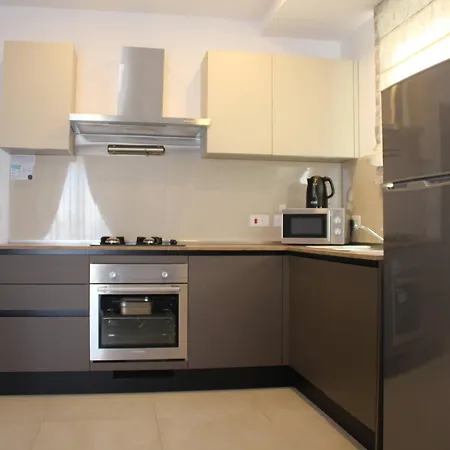 Portside Apartment *