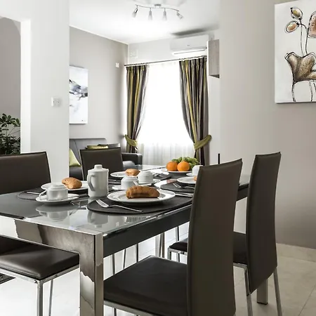 Apartment Portside *