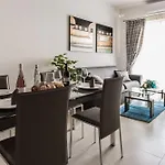 Apartment Portside *