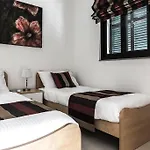 Apartment Portside