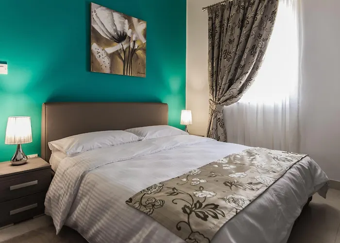 Portside * Marsaskala